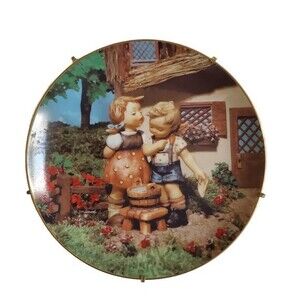 Squeaky Clean by M. I. Hummel collector plate # L02785